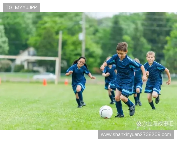 追逐足球明星的梦想与激情在绿茵场上的绽放与成长 追逐足球明星的梦想与激情在绿茵场上的绽放与成长